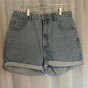 Zara mom jean shorts size 12